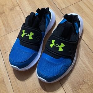 Boys Under Armour Shoes Y1.5